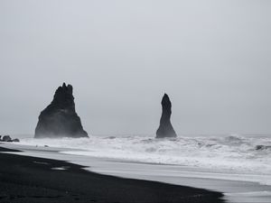 Preview wallpaper sea, rocks, waves, bw