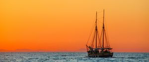 Preview wallpaper sea, sailing, boat, sunset