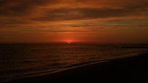 Preview wallpaper sea, shore, twilight, dark