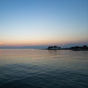 Preview wallpaper sea, shore, water, horizon, twilight