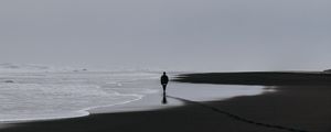 Preview wallpaper sea, silhouette, loneliness, lonely, surf