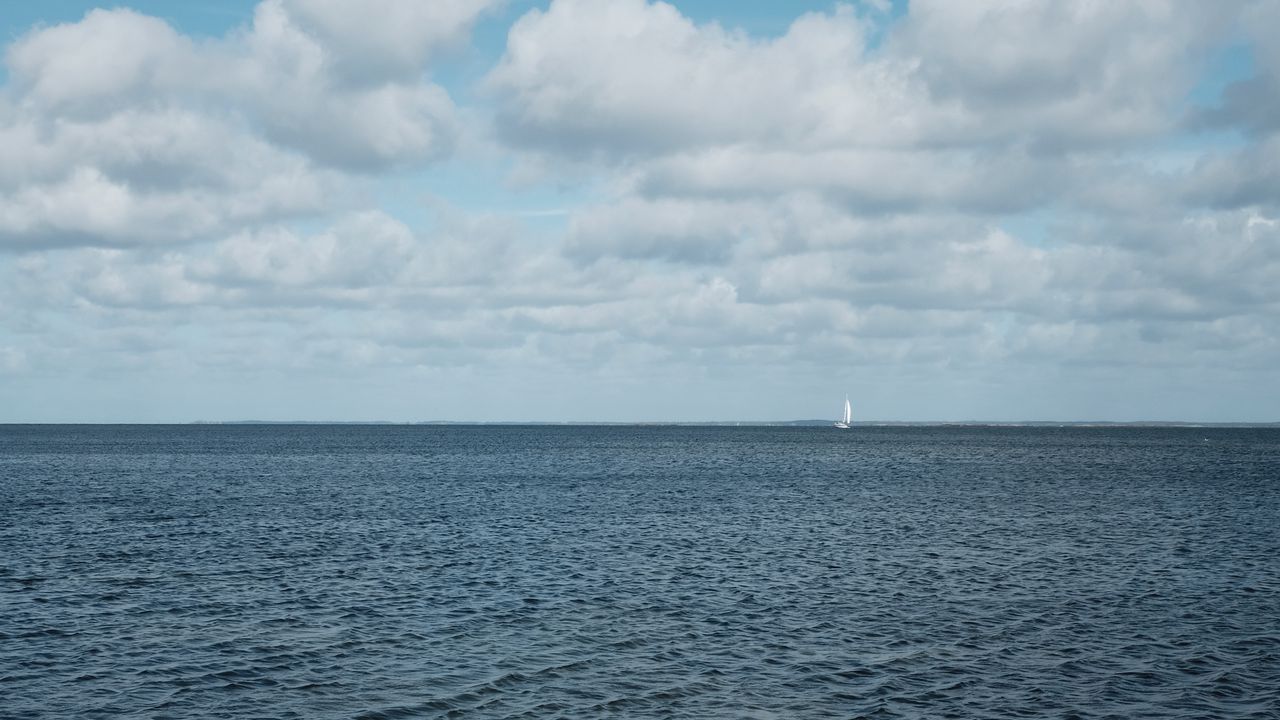 Wallpaper sea, skyline, boat, clouds, sky, ripples