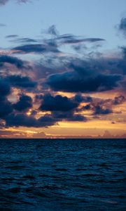 Preview wallpaper sea, skyline, clouds