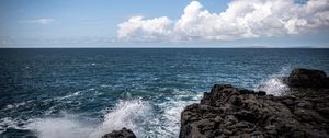 Preview wallpaper sea, splashes, foam, horizon, stones