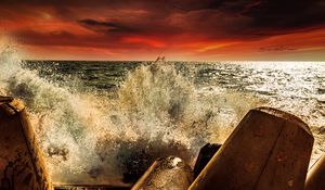 Preview wallpaper sea, splashes, stones, nature