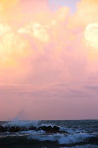 Preview wallpaper sea, splashes, waves, stones, horizon, nature