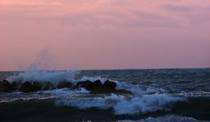 Preview wallpaper sea, splashes, waves, stones, horizon, nature