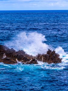 Preview wallpaper sea, splashes, waves, stones