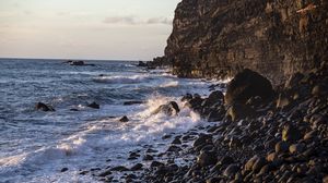 Preview wallpaper sea, spray, rocks, stones