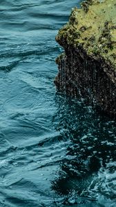 Preview wallpaper sea, stone, drops, nature