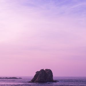 Preview wallpaper sea, stone, sky, lilac