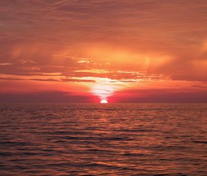 Preview wallpaper sea, sun, sunset, landscape