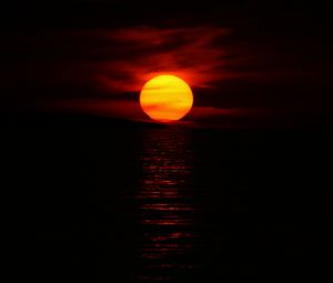 Preview wallpaper sea, sun, sunset, dark