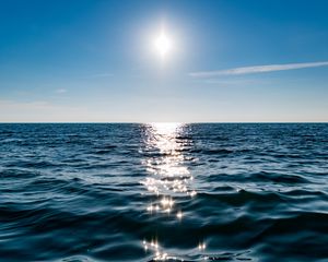 Preview wallpaper sea, sunlight, horizon, shine