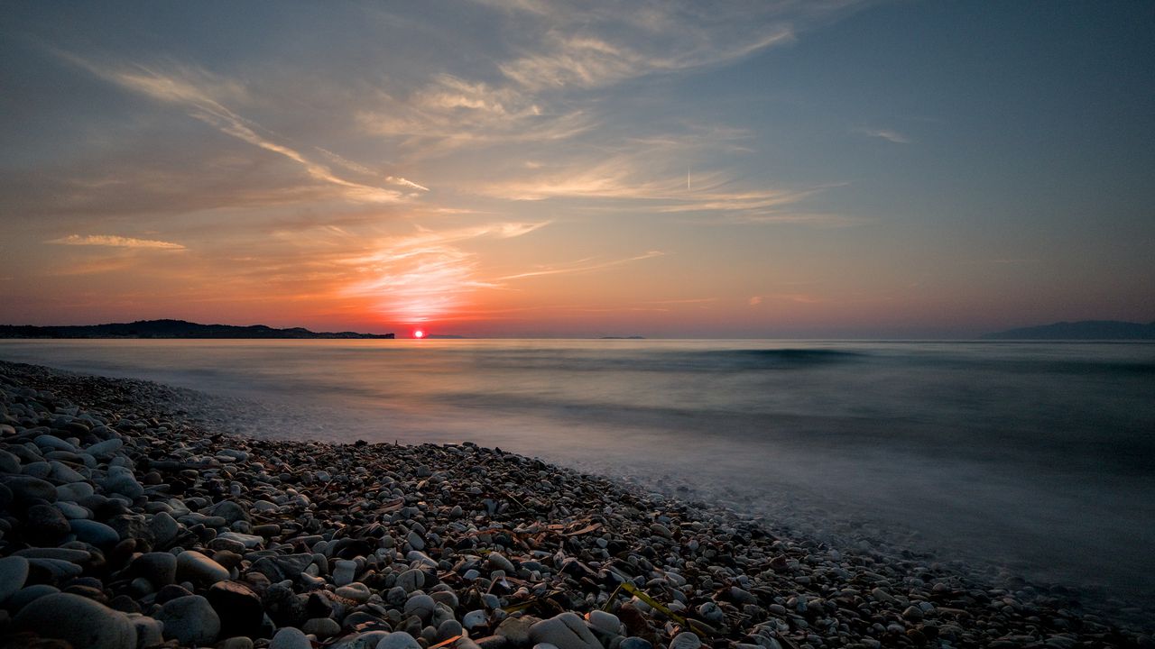 Wallpaper sea, sunrise, pebbles, shore, horizon
