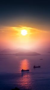Preview wallpaper sea, sunset, boat, dock, horizon