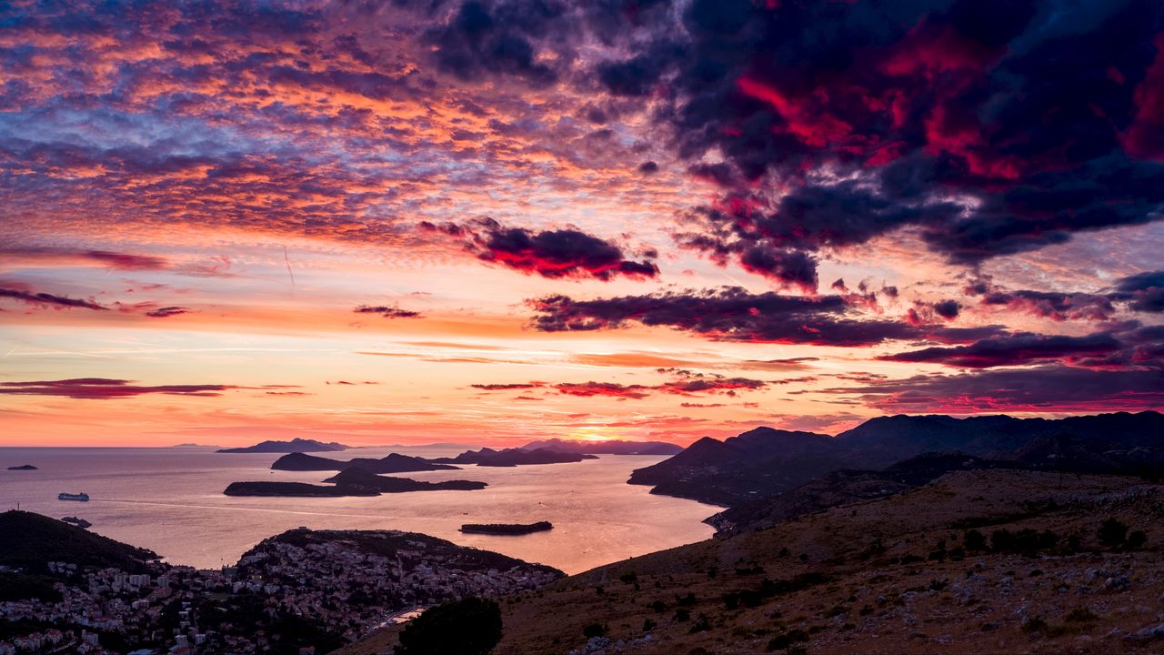 Wallpaper sea, sunset, clouds, mountains, croatia