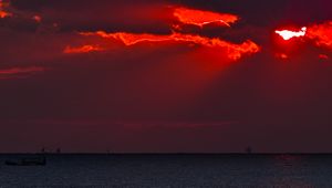 Preview wallpaper sea, sunset, dark, red, twilight