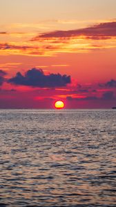 Preview wallpaper sea, sunset, horizon, sky, evening