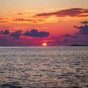 Preview wallpaper sea, sunset, horizon, sky, evening