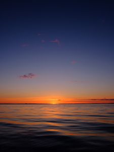 Preview wallpaper sea, sunset, horizon, evening, twilight, landscape