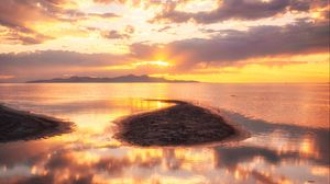 Preview wallpaper sea, sunset, horizon, coast