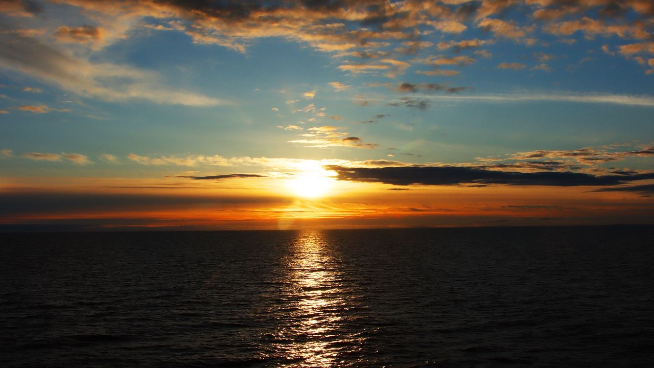 Wallpaper sea, sunset, horizon, clouds