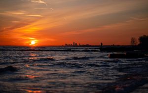 Preview wallpaper sea, sunset, horizon, sun, dark