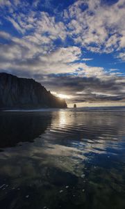 Preview wallpaper sea, sunset, rock, water, birds, beach