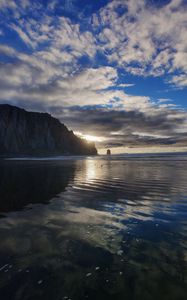 Preview wallpaper sea, sunset, rock, water, birds, beach