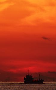 Preview wallpaper sea, sunset, ship, dark, dusk