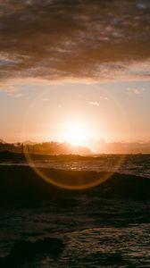 Preview wallpaper sea, sunset, sun, light, bright