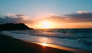 Preview wallpaper sea, sunset, surf, wave, foam, clouds
