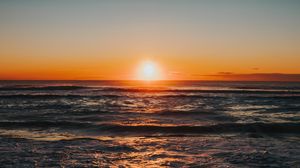 Preview wallpaper sea, sunset, waves, dusk, landscape