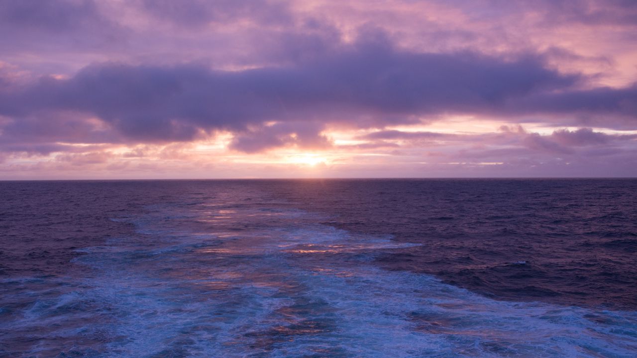 Wallpaper sea, sunset, waves, water, sun, horizon