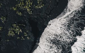 Preview wallpaper sea, surf, aerial view, foam, ocean, dark, rocks