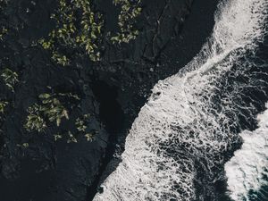 Preview wallpaper sea, surf, aerial view, foam, ocean, dark, rocks