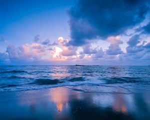 Preview wallpaper sea, surf, horizon, sunset, clouds, philippines