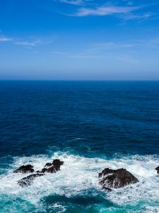 Preview wallpaper sea, surf, rocks, horizon