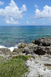 Preview wallpaper sea, surf, rocks, horizon, sky