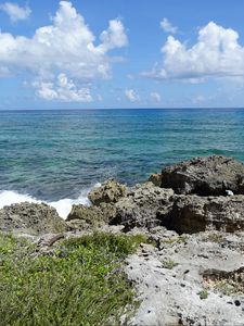 Preview wallpaper sea, surf, rocks, horizon, sky