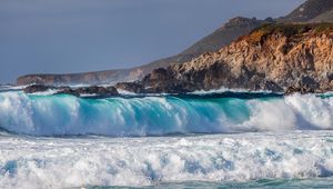 Preview wallpaper sea, surf, spray, rocks