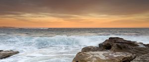 Preview wallpaper sea, surf, stones, horizon, waves