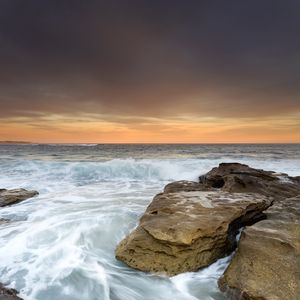 Preview wallpaper sea, surf, stones, horizon, waves