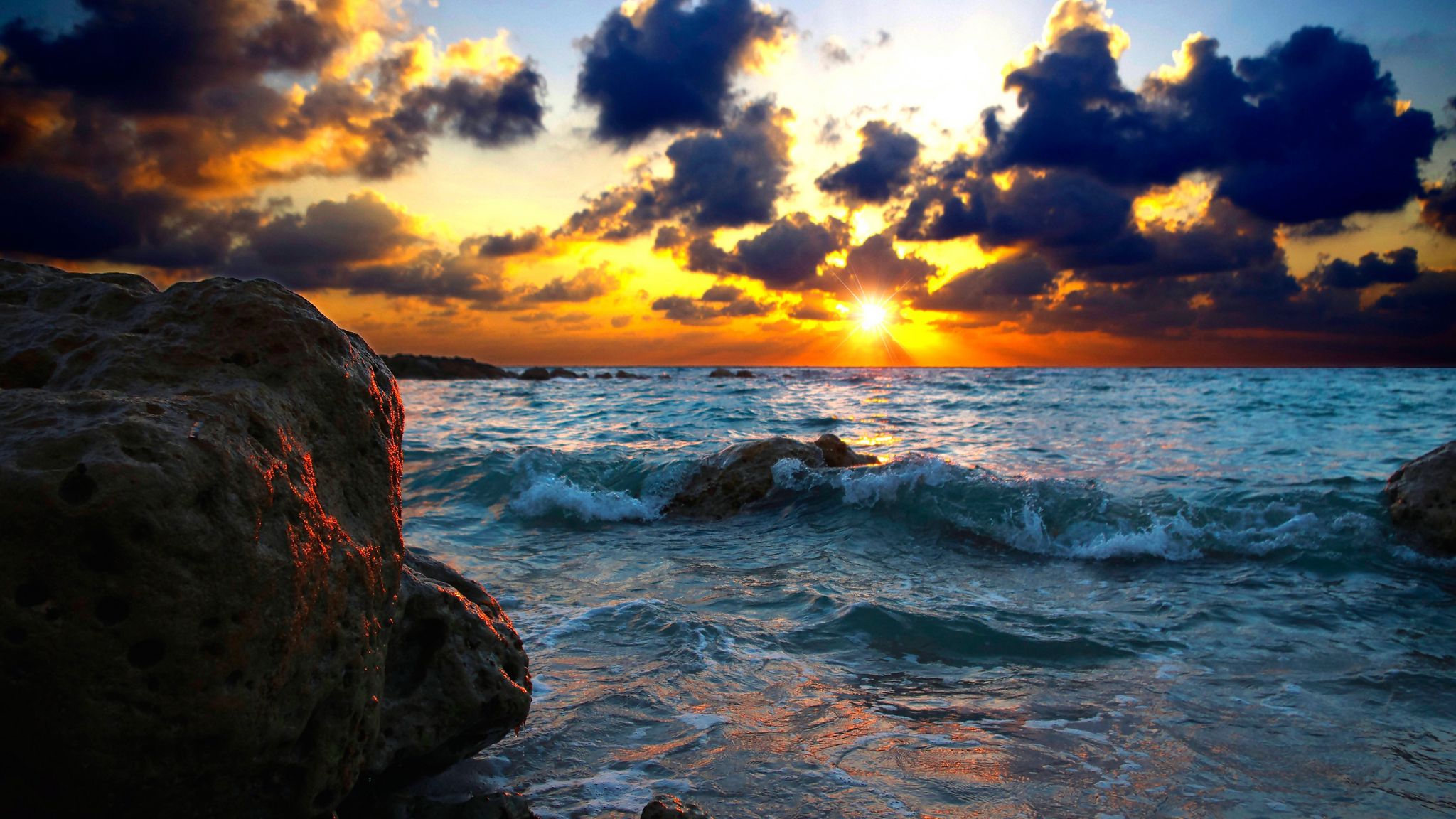 Download wallpaper 2048x1152 sea, surf, sunset, stones ultrawide ...