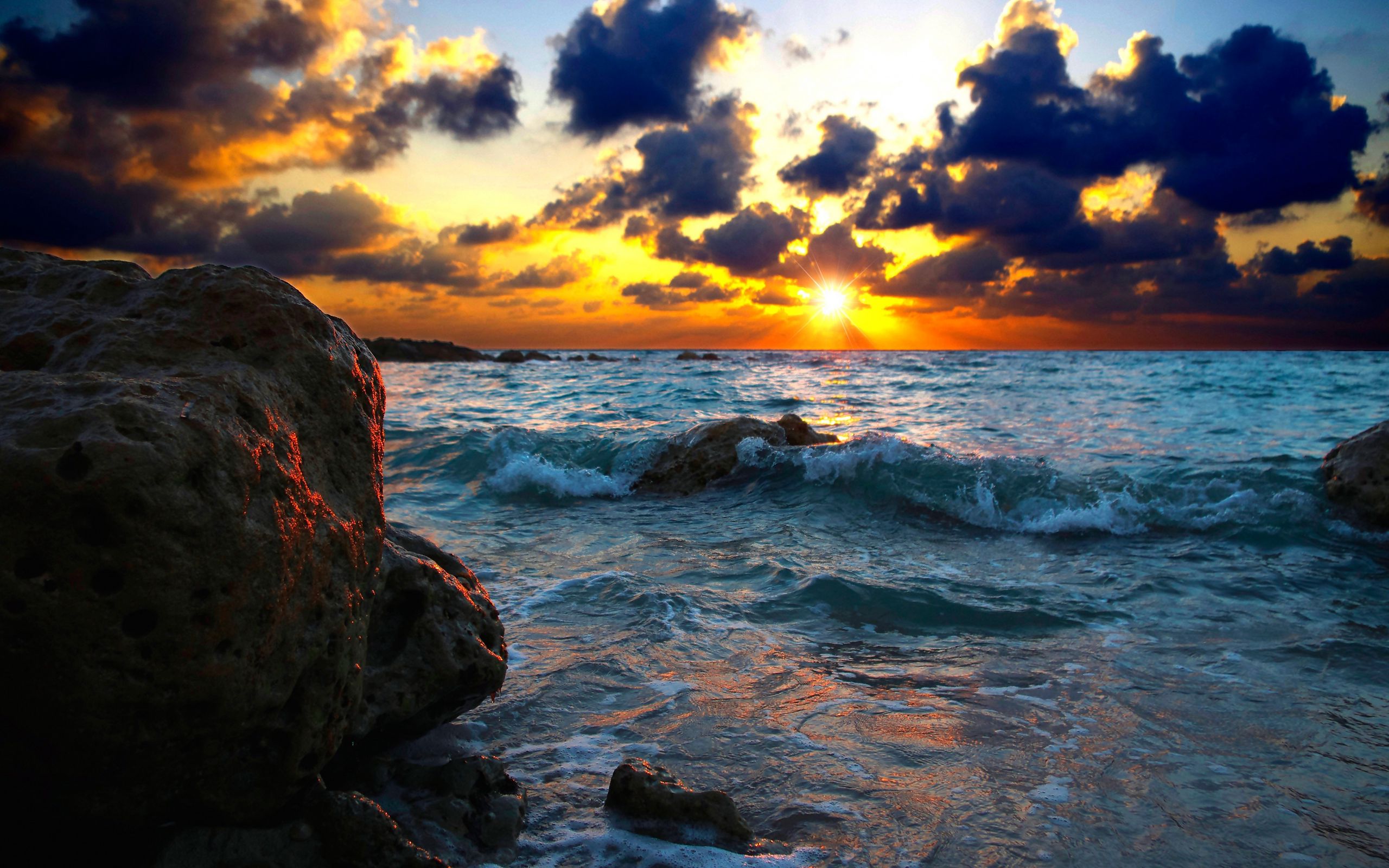 Download Wallpaper 2560x1600 Sea Surf Sunset Stones Widescreen 1610