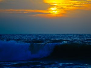 Preview wallpaper sea, surf, waves, sky, sunset