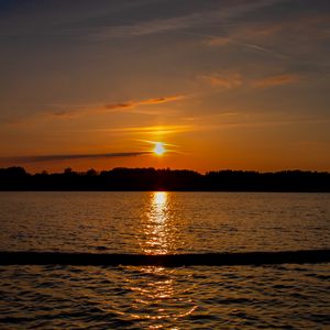 Preview wallpaper sea, trees, sunset, nature