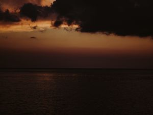 Preview wallpaper sea, twilight, dark, horizon, clouds