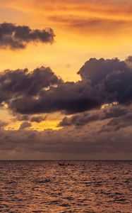 Preview wallpaper sea, water, boat, clouds, sky, twilight